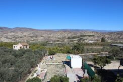 Casa con terreno en Illar (55)