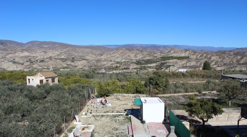 Casa con terreno en Illar (55)