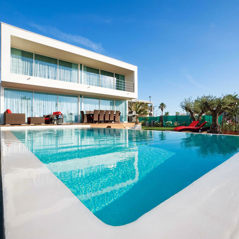 Contemporary apartment